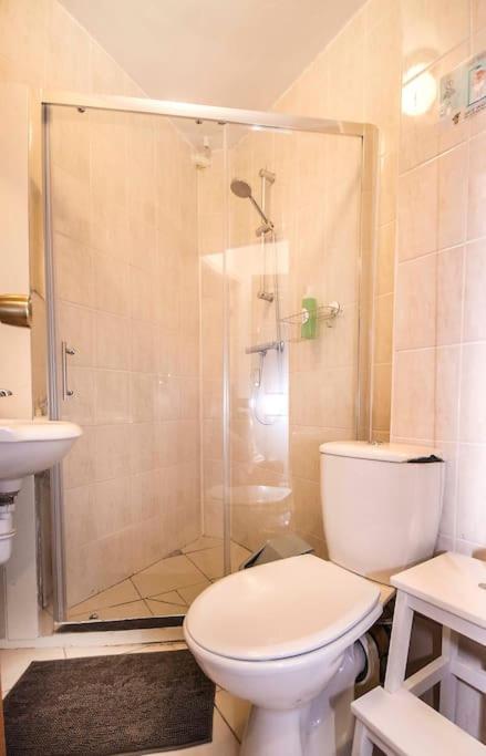 Lovely Budget Double Ensuite In Bricklane London Luaran gambar